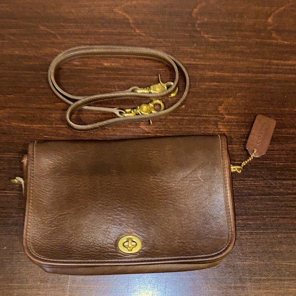 Coach Handbags - Coach vintage dinky crossbody dark brown